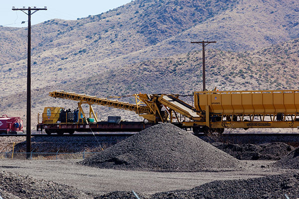  Plasser American  Material Conveyor and Hopper car and Discharging Unit  