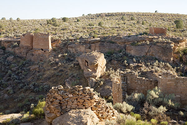 Unit Type House foreground Twin Towers, Rim Rock House and Eroded Boulder House background, Hovenweep National Monument